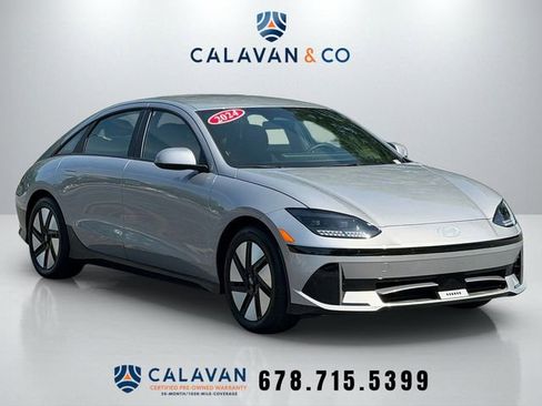 Used 2024 Hyundai Ioniq 6 SE RWD image 1