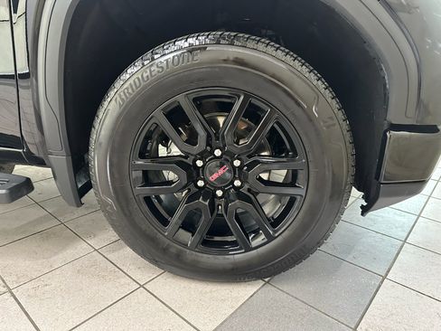 Used 2023 GMC Sierra 1500 Elevation w/ Elevation Premium Package AWD/4WD image 15