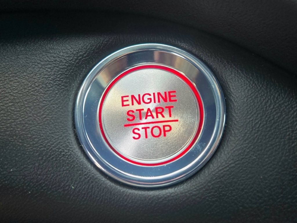 Certified 2025 Acura RDX SH-AWD image 36