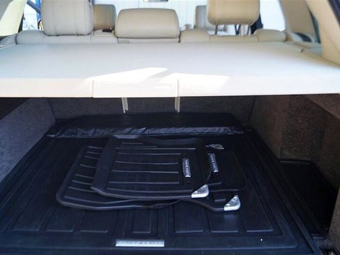 Used 2016 Land Rover Range Rover HSE image 23