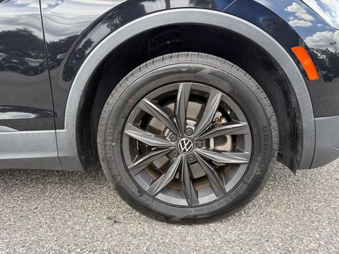 Certified 2022 Volkswagen Tiguan SE FWD image 7