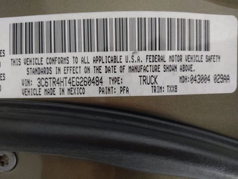 Used 2014 RAM 2500 Tradesman image 33