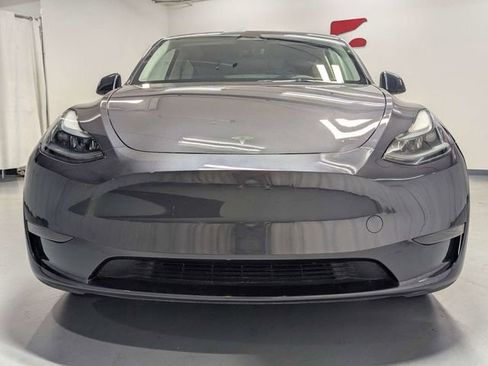 Used 2025 Tesla Model Y Long Range RWD image 22