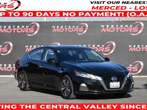 Used 2022 Nissan Altima 2.5 SV image 1