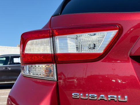 Used 2018 Subaru Crosstrek 2.0i Limited image 10