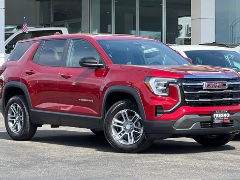 New 2026 GMC Terrain Elevation FWD image 2