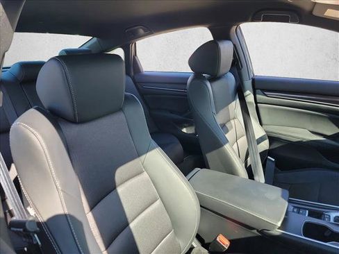 Used 2020 Honda Accord Sport image 15