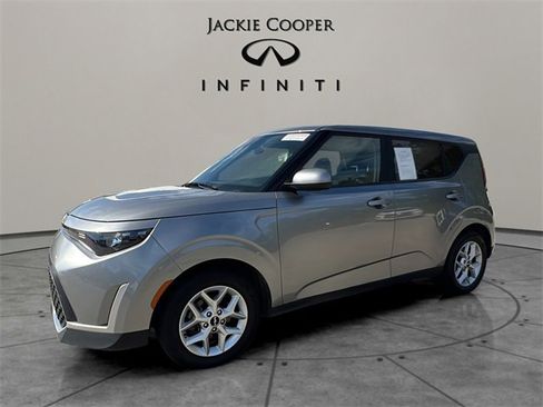 Used 2023 Kia Soul LX w/ Option Group 015 image 1