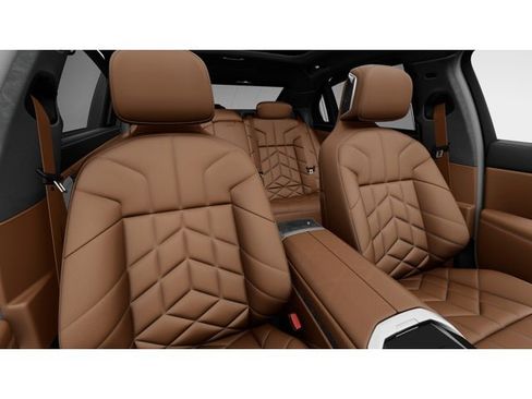 New 2027 BMW 740i w/ Executive Package RWD image 11