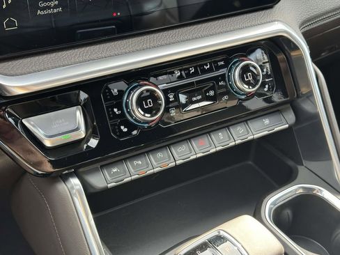 Certified 2023 GMC Sierra 1500 Denali w/ Denali Reserve Package image 33