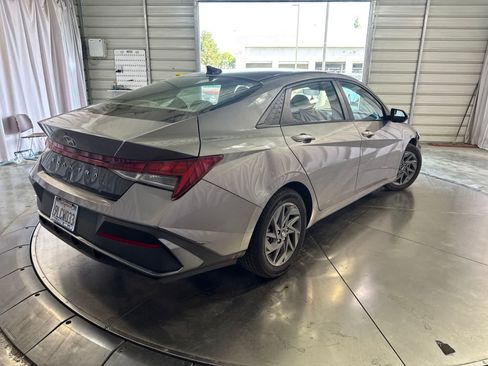 Used 2024 Hyundai Elantra Blue FWD image 2