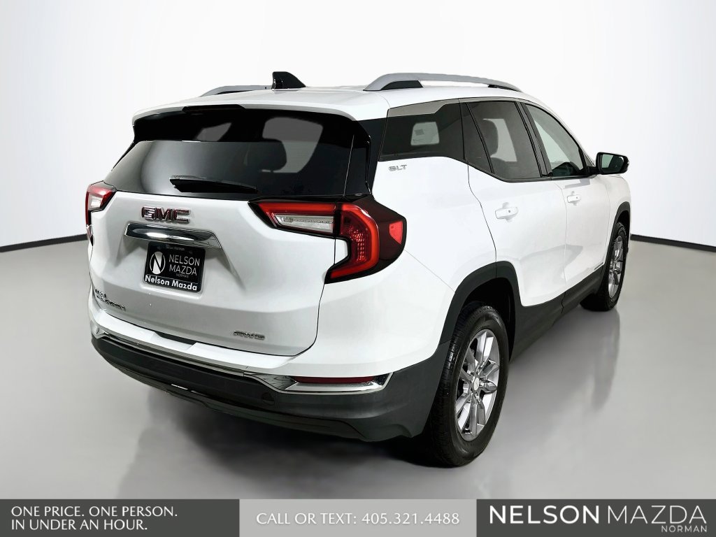 Used 2024 GMC Terrain SLT AWD/4WD image 6