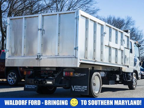 Used 2025 Chevrolet Low Cab Forward image 4