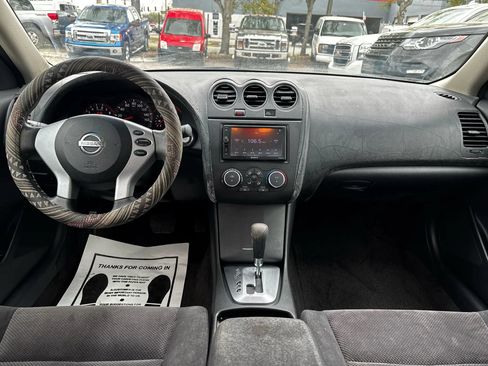 Used 2009 Nissan Altima 2.5 S FWD image 15