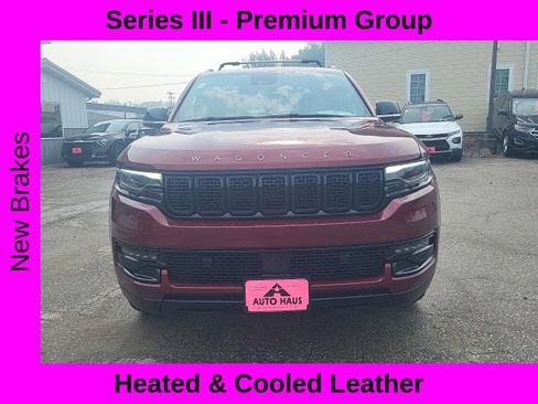 Used 2023 Jeep Wagoneer Series III w/ Premium Group I AWD/4WD image 26