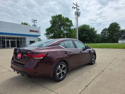 Used 2022 Nissan Sentra SV w/ Electronics Package FWD image 4