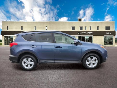 Used 2014 Toyota RAV4 XLE AWD/4WD image 2