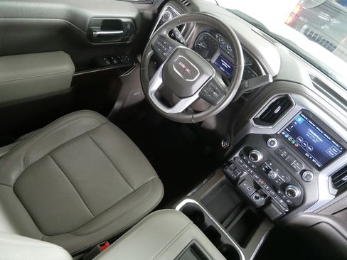 Used 2019 GMC Sierra 1500 SLT w/ SLT Premium Plus Package image 9