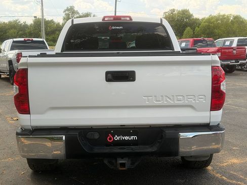 Used 2016 Toyota Tundra SR5 w/ SR5 Upgrade Package RWD image 5