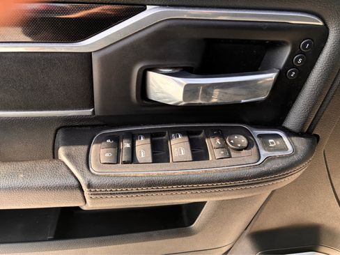 Used 2022 RAM 3500 Laramie w/ Night Edition image 17