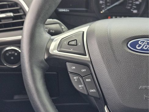 Used 2023 Ford Edge Titanium AWD/4WD image 27