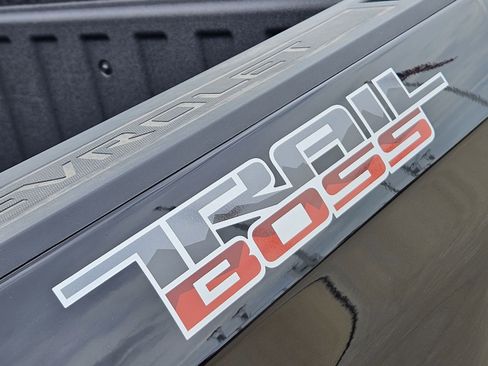 New 2026 Chevrolet Silverado 1500 Custom Trail Boss w/ LPO, Dark Essentials Package AWD/4WD image 14