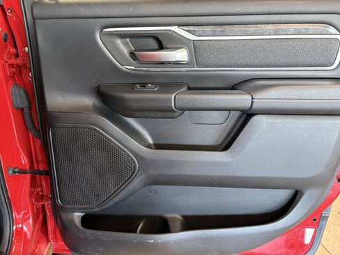 Used 2019 RAM 1500 Big Horn RWD image 33