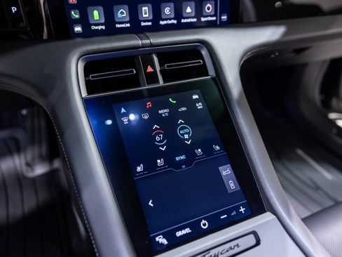 Used 2024 Porsche Taycan 4S image 44