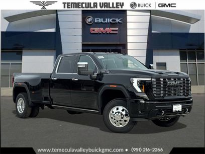 New 2026 GMC Sierra 3500 Denali Ultimate w/ LPO, Black Badging Package