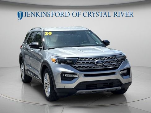 Certified 2024 Ford Explorer Limited w/ Limited Technology Package RWD image 14