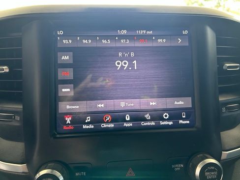 Used 2019 RAM 1500 Big Horn RWD image 8