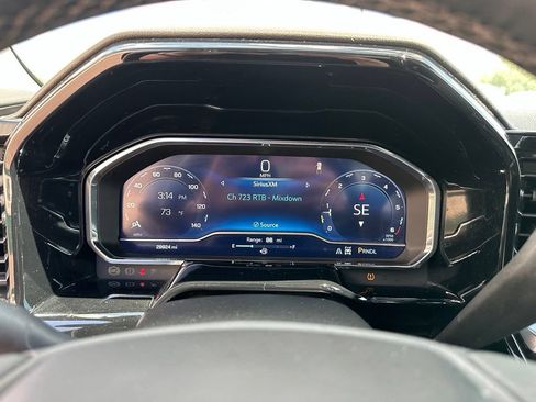 Used 2023 Chevrolet Silverado 1500 LT AWD/4WD image 15
