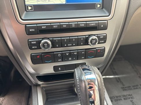 Used 2010 Ford Fusion Hybrid FWD image 21