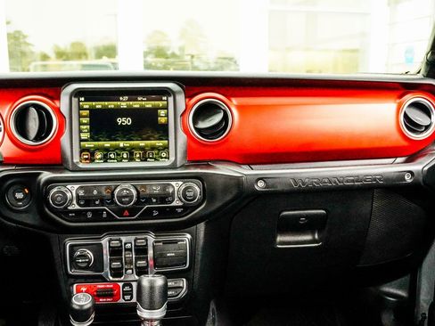 Used 2021 Jeep Wrangler Unlimited Rubicon image 18