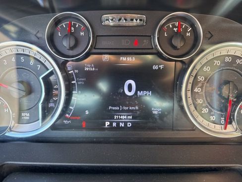 Used 2016 RAM 1500 Lone Star image 23