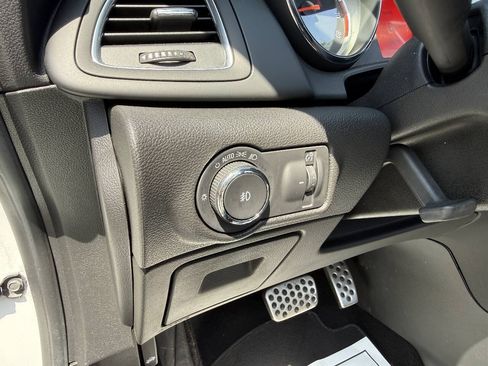 Used 2019 Buick Cascada Sport Touring w/ Dark Effects Package FWD image 17