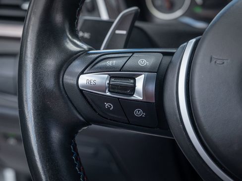 Used 2018 BMW M3 Base image 33