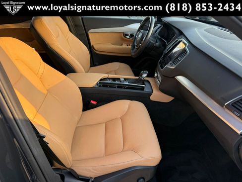 Used 2017 Volvo XC90 T6 Momentum w/ Vision Package AWD/4WD image 37