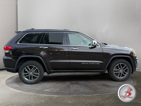 Used 2017 Jeep Grand Cherokee Limited w/ Trailer Tow Group IV AWD/4WD image 8
