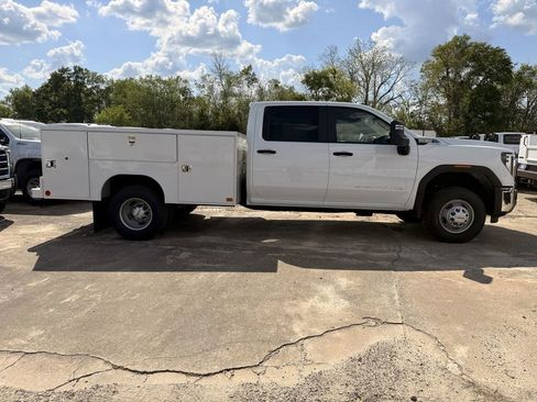 New 2025 GMC Sierra 3500 Pro w/ Convenience Package AWD/4WD image 8
