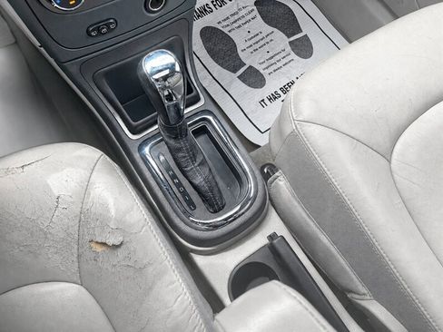 Used 2011 Chevrolet HHR LT FWD image 11