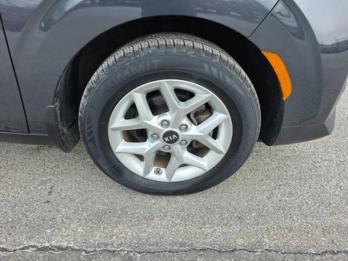 Used 2020 Kia Soul S image 12