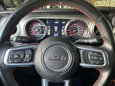 Used 2022 Jeep Gladiator Rubicon AWD/4WD image 29