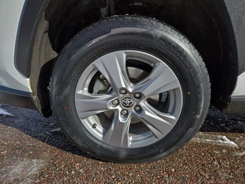 Used 2023 Toyota RAV4 XLE image 7