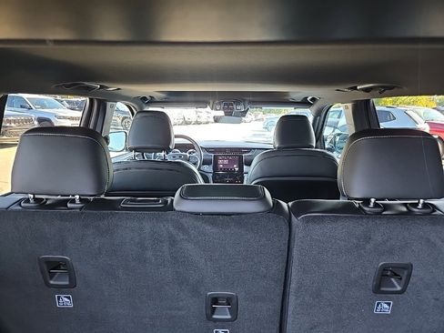 New 2025 Jeep Grand Cherokee Altitude image 96
