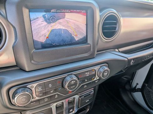 Used 2023 Jeep Wrangler Sport AWD/4WD image 20