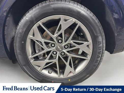 Used 2023 Genesis GV70 2.5T w/ Select Package AWD/4WD image 36