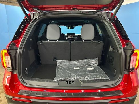 New 2026 Ford Explorer ST image 40