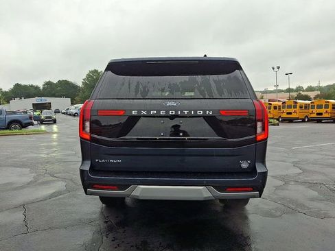 New 2025 Ford Expedition Max Platinum image 6