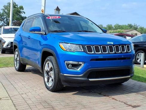 Used 2019 Jeep Compass Limited AWD/4WD image 3